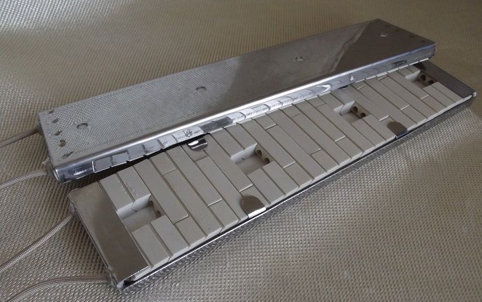 Керамический ленточный плоский нагреватель в корпусе. 00212 фото
